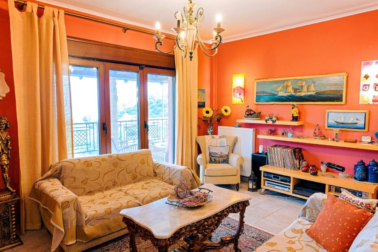 Villa Mariellie Néa Péramos Esterno foto