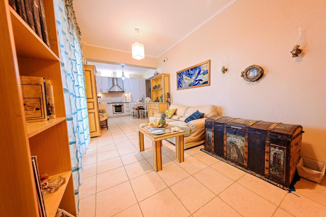 Villa Mariellie Néa Péramos Esterno foto
