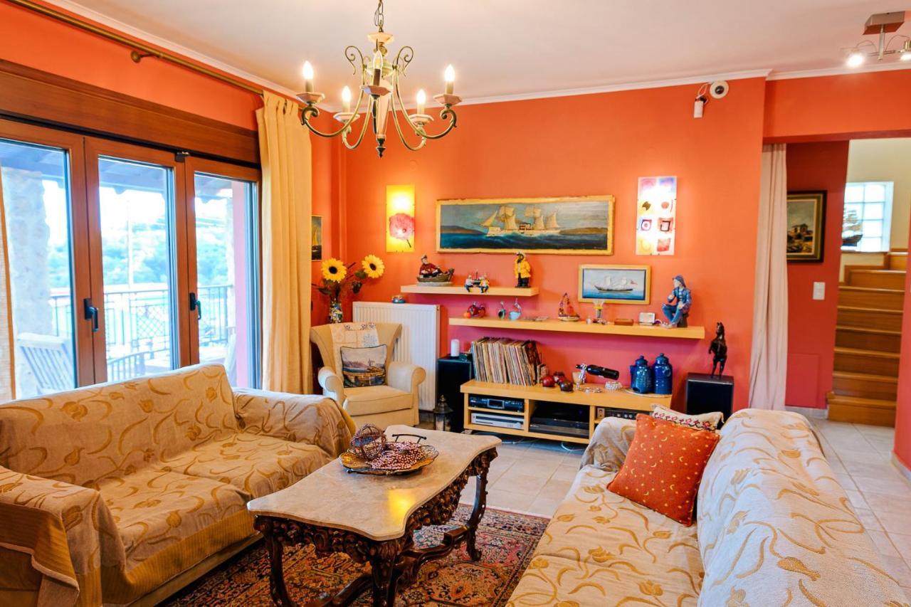 Villa Mariellie Néa Péramos Esterno foto